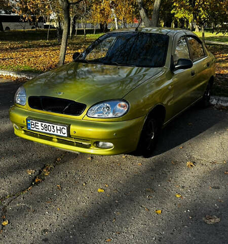 Желтый Дэу Сенс, объемом двигателя 1.3 л и пробегом 228 тыс. км за 2300 $, фото 1 на Automoto.ua