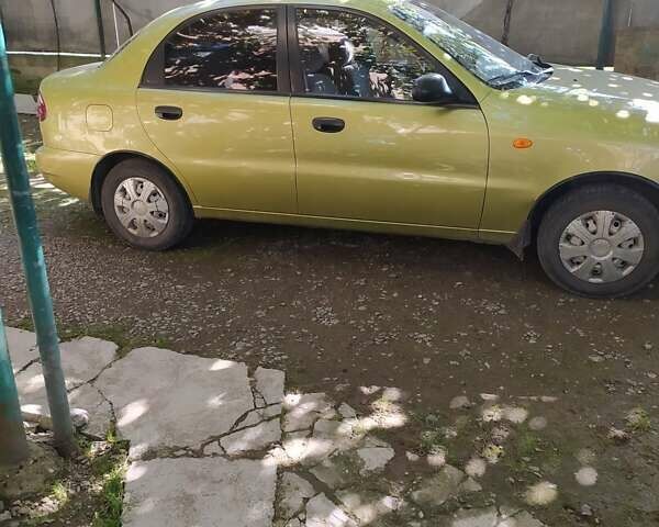 Желтый Дэу Сенс, объемом двигателя 1.3 л и пробегом 167 тыс. км за 2200 $, фото 2 на Automoto.ua