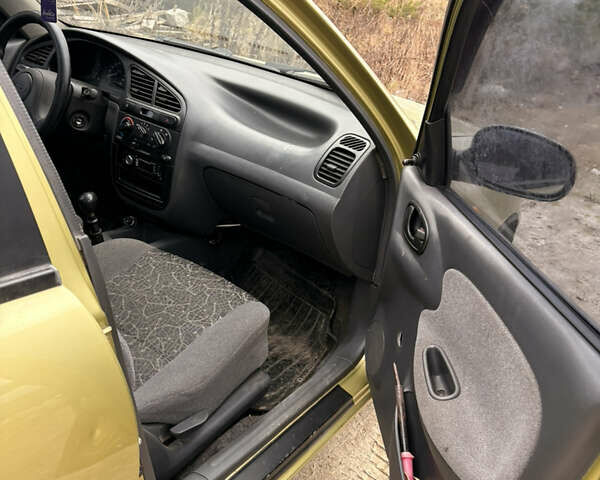 Желтый Дэу Сенс, объемом двигателя 1.3 л и пробегом 154 тыс. км за 1800 $, фото 8 на Automoto.ua