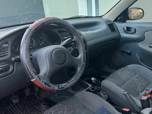 Жовтий Деу Сенс, об'ємом двигуна 1.3 л та пробігом 150 тис. км за 600 $, фото 3 на Automoto.ua