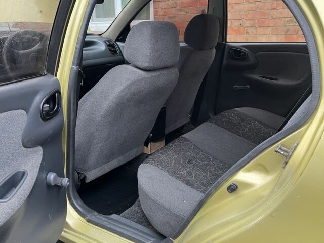 Желтый Дэу Сенс, объемом двигателя 1.5 л и пробегом 250 тыс. км за 1250 $, фото 5 на Automoto.ua