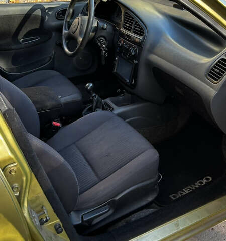 Желтый Дэу Сенс, объемом двигателя 1.3 л и пробегом 228 тыс. км за 2300 $, фото 8 на Automoto.ua