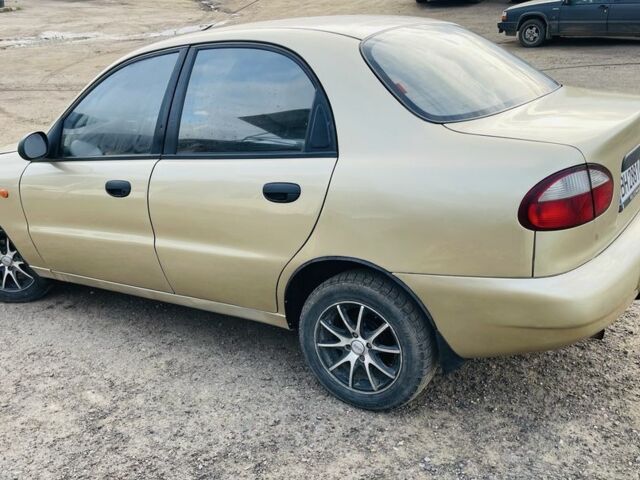 Желтый Дэу Сенс, объемом двигателя 1.3 л и пробегом 236 тыс. км за 1450 $, фото 6 на Automoto.ua