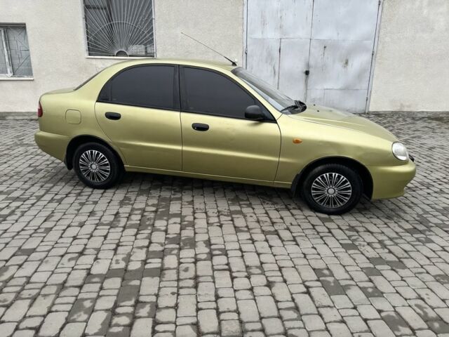 Желтый Дэу Сенс, объемом двигателя 1.3 л и пробегом 77 тыс. км за 1299 $, фото 2 на Automoto.ua