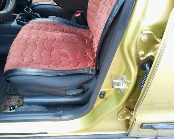 Желтый Дэу Сенс, объемом двигателя 0 л и пробегом 206 тыс. км за 2350 $, фото 14 на Automoto.ua