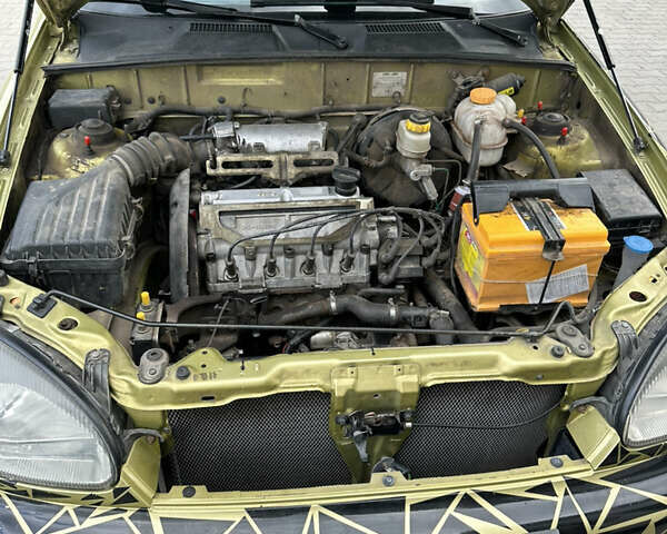 Жовтий Деу Сенс, об'ємом двигуна 1.4 л та пробігом 242 тис. км за 2000 $, фото 11 на Automoto.ua