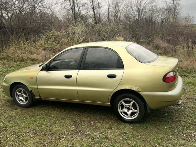 Желтый Дэу Сенс, объемом двигателя 1.5 л и пробегом 2 тыс. км за 1550 $, фото 2 на Automoto.ua