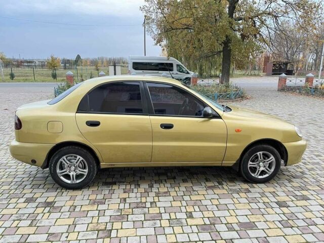 Жовтий Деу Сенс, об'ємом двигуна 1.5 л та пробігом 309 тис. км за 2000 $, фото 2 на Automoto.ua