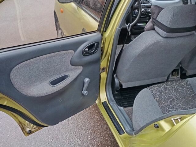 Жовтий Деу Сенс, об'ємом двигуна 1.4 л та пробігом 195 тис. км за 2200 $, фото 12 на Automoto.ua