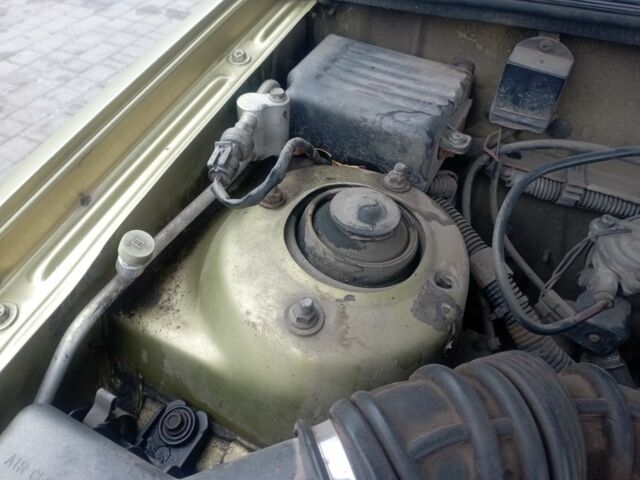 Жовтий Деу Сенс, об'ємом двигуна 1.5 л та пробігом 313 тис. км за 2200 $, фото 3 на Automoto.ua