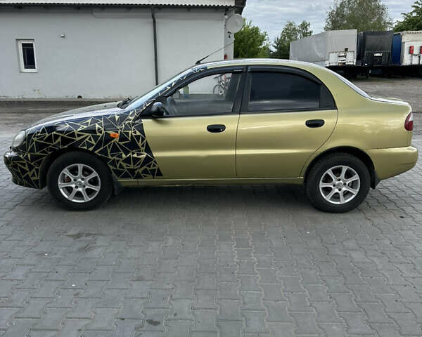 Жовтий Деу Сенс, об'ємом двигуна 1.4 л та пробігом 242 тис. км за 2000 $, фото 3 на Automoto.ua
