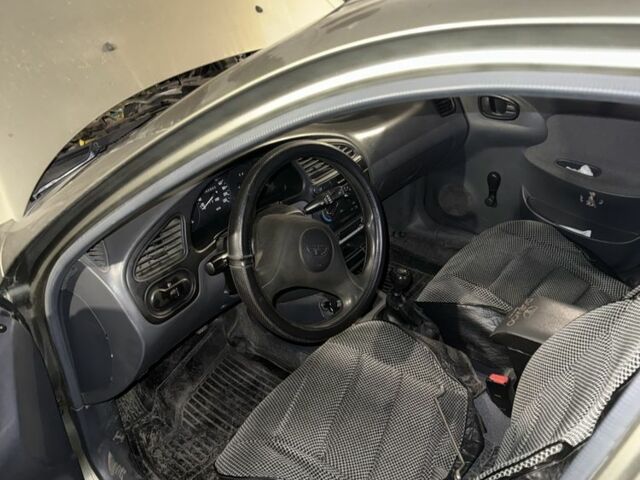 Желтый Дэу Сенс, объемом двигателя 1.5 л и пробегом 90 тыс. км за 2400 $, фото 1 на Automoto.ua