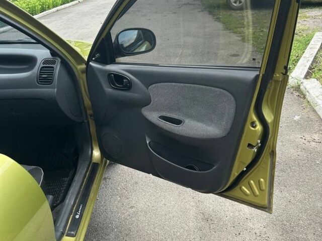 Желтый Дэу Сенс, объемом двигателя 1.5 л и пробегом 247 тыс. км за 3200 $, фото 11 на Automoto.ua