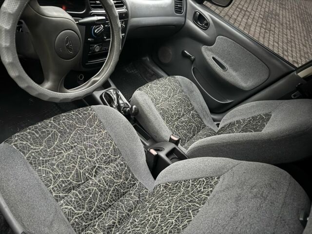 Желтый Дэу Сенс, объемом двигателя 1.3 л и пробегом 77 тыс. км за 1299 $, фото 9 на Automoto.ua