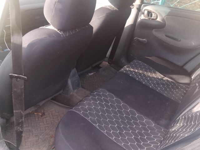 Желтый Дэу Сенс, объемом двигателя 1.4 л и пробегом 300 тыс. км за 1300 $, фото 6 на Automoto.ua