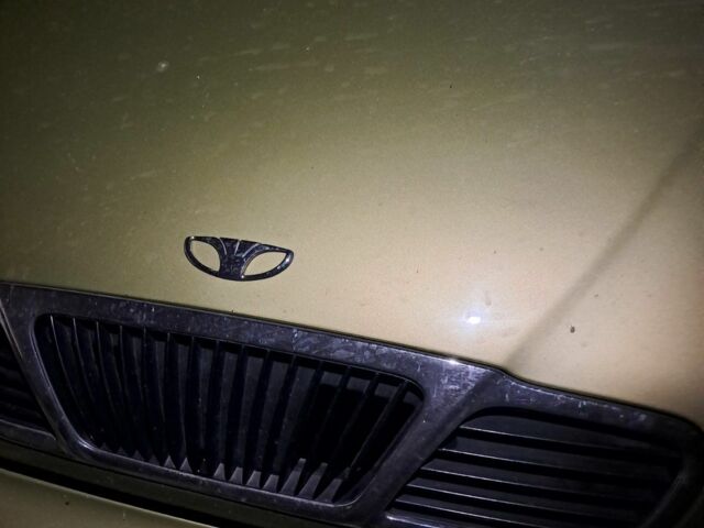 Желтый Дэу Сенс, объемом двигателя 1.5 л и пробегом 240 тыс. км за 900 $, фото 8 на Automoto.ua