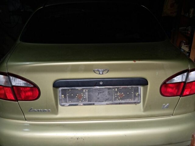 Желтый Дэу Сенс, объемом двигателя 1.5 л и пробегом 240 тыс. км за 900 $, фото 3 на Automoto.ua