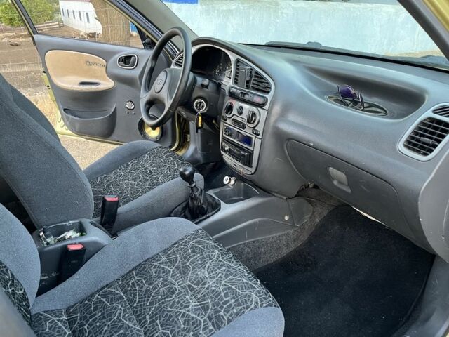 Желтый Дэу Сенс, объемом двигателя 1.5 л и пробегом 133 тыс. км за 2300 $, фото 7 на Automoto.ua