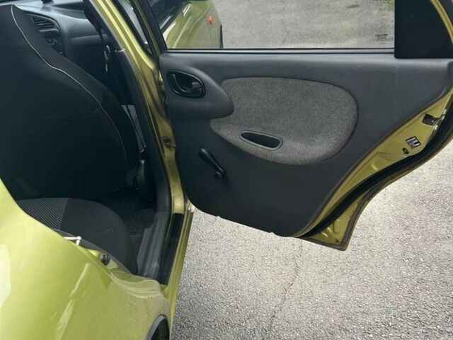 Желтый Дэу Сенс, объемом двигателя 1.5 л и пробегом 247 тыс. км за 3200 $, фото 10 на Automoto.ua