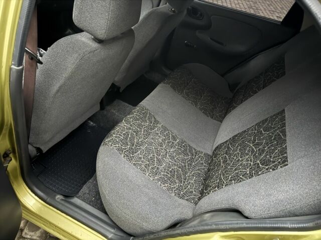 Желтый Дэу Сенс, объемом двигателя 1.3 л и пробегом 77 тыс. км за 1299 $, фото 11 на Automoto.ua