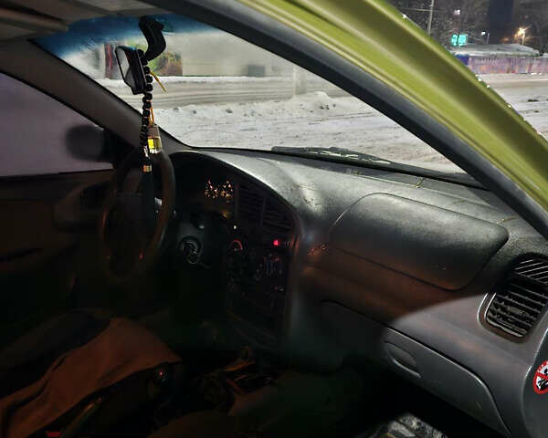 Желтый Дэу Сенс, объемом двигателя 1.5 л и пробегом 327 тыс. км за 2100 $, фото 7 на Automoto.ua