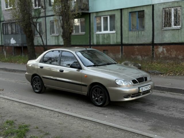 Желтый Дэу Сенс, объемом двигателя 1.6 л и пробегом 115 тыс. км за 2750 $, фото 2 на Automoto.ua
