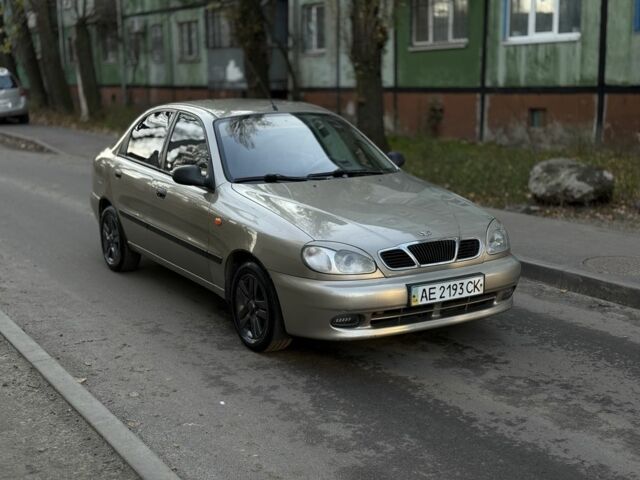 Желтый Дэу Сенс, объемом двигателя 1.6 л и пробегом 115 тыс. км за 2750 $, фото 1 на Automoto.ua