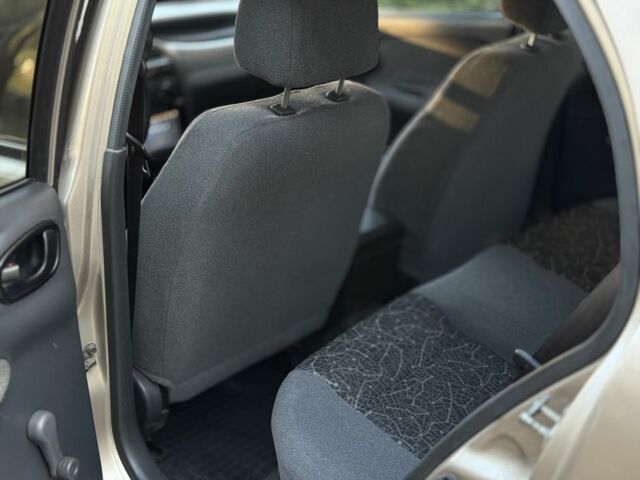 Желтый Дэу Сенс, объемом двигателя 1.6 л и пробегом 115 тыс. км за 2750 $, фото 16 на Automoto.ua