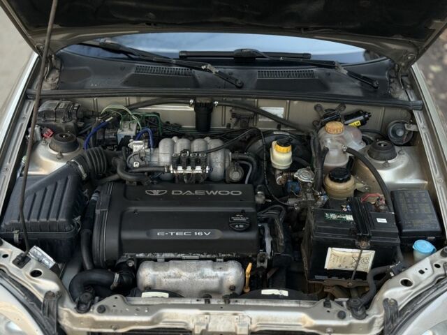 Желтый Дэу Сенс, объемом двигателя 1.6 л и пробегом 115 тыс. км за 2750 $, фото 17 на Automoto.ua