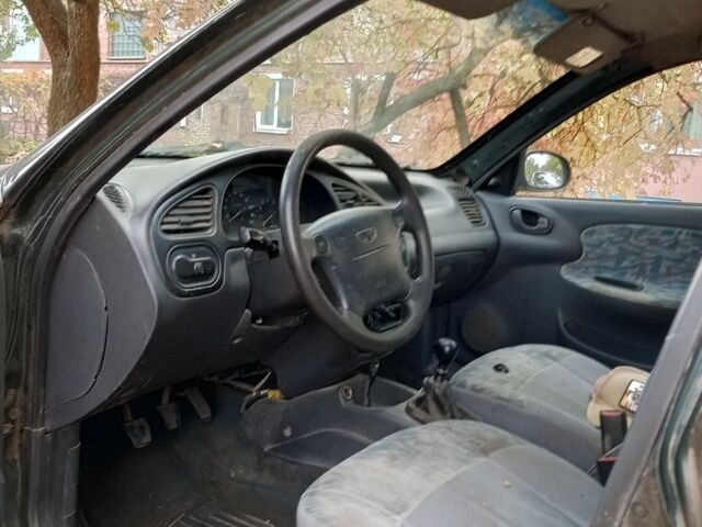 Дэу Сенс 1998 в Харькове на Automoto.ua Серый Дэу Сенс, объемом двигателя 1.5 л и пробегом 111 тыс. км за 700 $, фото 4 на Automoto.ua