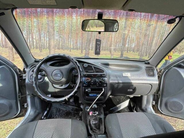 Деу Сенс 1998 у Кропивницькому (Кіровограді) на Automoto.ua Сірий Деу Сенс, об'ємом двигуна 1.5 л та пробігом 380 тис. км за 1800 $, фото 5 на Automoto.ua