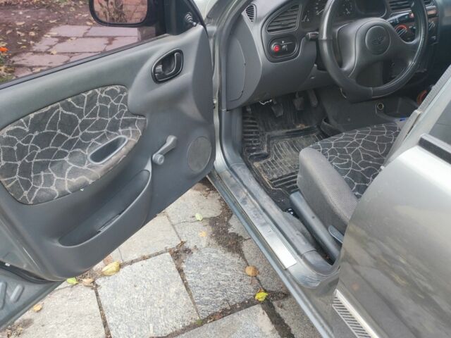 Сірий Деу Сенс, об'ємом двигуна 0 л та пробігом 200 тис. км за 1600 $, фото 4 на Automoto.ua