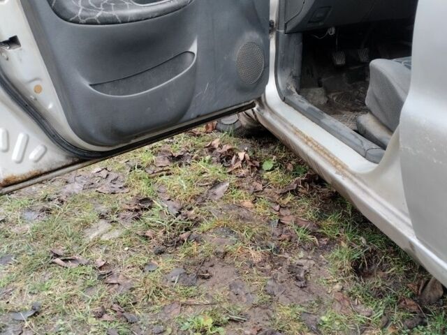 Серый Дэу Сенс, объемом двигателя 1.5 л и пробегом 735 тыс. км за 1100 $, фото 5 на Automoto.ua