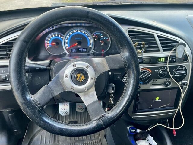 Серый Дэу Сенс, объемом двигателя 1.6 л и пробегом 325 тыс. км за 3100 $, фото 6 на Automoto.ua