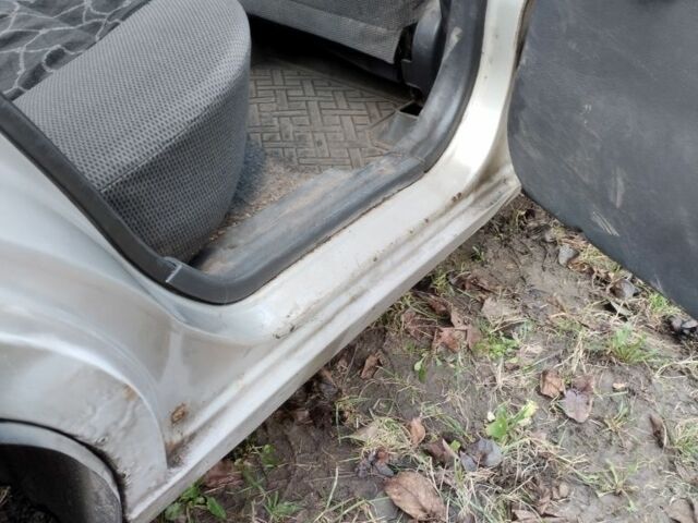 Серый Дэу Сенс, объемом двигателя 1.5 л и пробегом 735 тыс. км за 1100 $, фото 3 на Automoto.ua