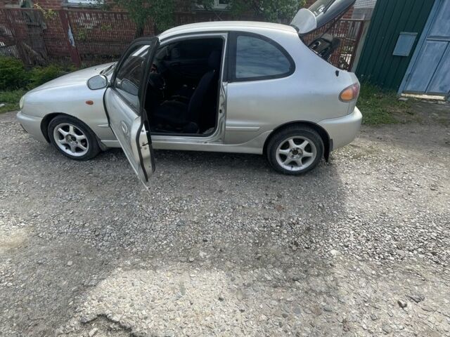 Серый Дэу Сенс, объемом двигателя 1.6 л и пробегом 300 тыс. км за 2100 $, фото 3 на Automoto.ua