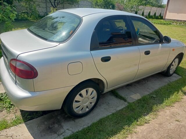 Сірий Деу Сенс, об'ємом двигуна 1.6 л та пробігом 220 тис. км за 2000 $, фото 2 на Automoto.ua
