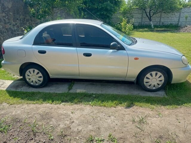 Сірий Деу Сенс, об'ємом двигуна 1.6 л та пробігом 220 тис. км за 2000 $, фото 4 на Automoto.ua