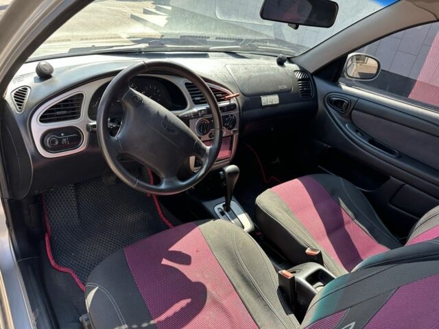 Дэу Сенс 2003 в Кривом Роге на Automoto.ua Серый Дэу Сенс, объемом двигателя 0 л и пробегом 180 тыс. км за 3150 $, фото 12 на Automoto.ua