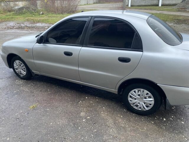 Серый Дэу Сенс, объемом двигателя 1.5 л и пробегом 200 тыс. км за 1900 $, фото 4 на Automoto.ua