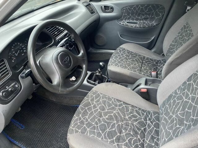 Серый Дэу Сенс, объемом двигателя 1.5 л и пробегом 275 тыс. км за 2699 $, фото 4 на Automoto.ua