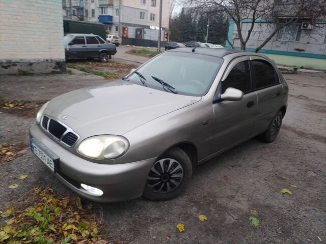 Серый Дэу Сенс, объемом двигателя 1.5 л и пробегом 240 тыс. км за 2000 $, фото 1 на Automoto.ua