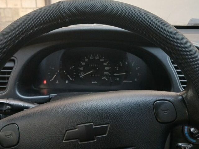 Сірий Деу Сенс, об'ємом двигуна 1.5 л та пробігом 192 тис. км за 831 $, фото 3 на Automoto.ua