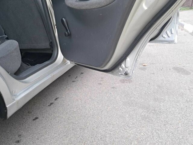 Серый Дэу Сенс, объемом двигателя 1.5 л и пробегом 188 тыс. км за 2200 $, фото 12 на Automoto.ua