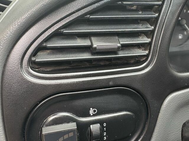 Серый Дэу Сенс, объемом двигателя 1.5 л и пробегом 225 тыс. км за 2200 $, фото 14 на Automoto.ua