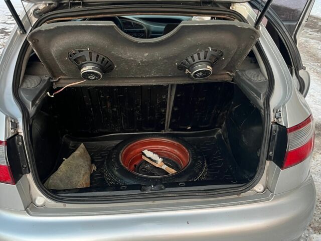 Сірий Деу Сенс, об'ємом двигуна 1.5 л та пробігом 250 тис. км за 2400 $, фото 4 на Automoto.ua