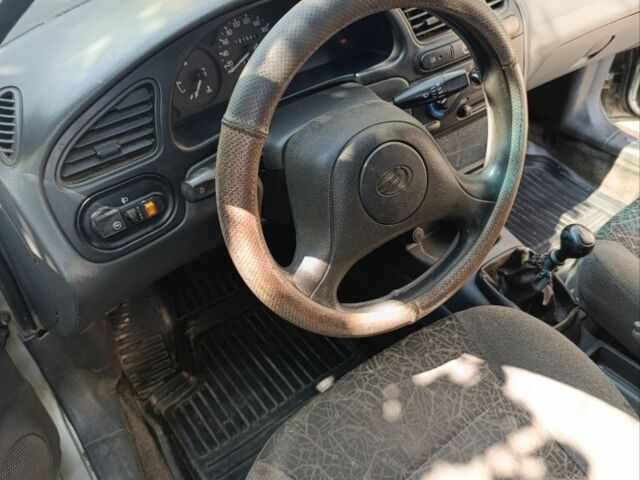 Сірий Деу Сенс, об'ємом двигуна 1.6 л та пробігом 121 тис. км за 3000 $, фото 4 на Automoto.ua