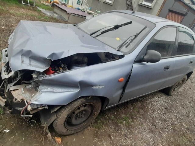 Серый Дэу Сенс, объемом двигателя 1.6 л и пробегом 240 тыс. км за 947 $, фото 6 на Automoto.ua