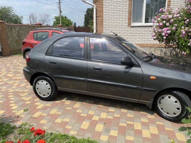 Серый Дэу Сенс, объемом двигателя 1.5 л и пробегом 180 тыс. км за 2650 $, фото 4 на Automoto.ua