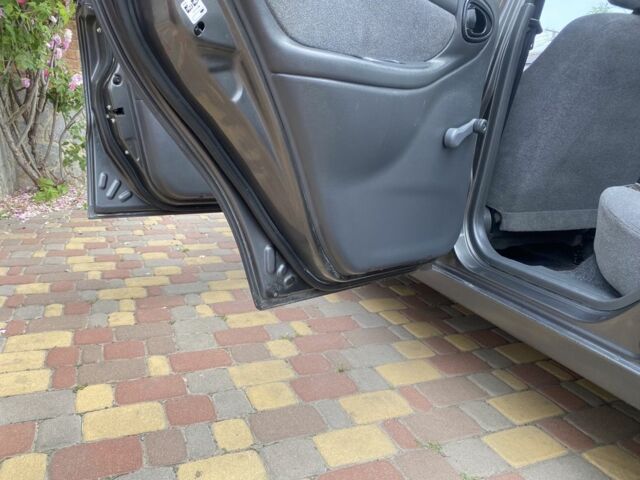 Серый Дэу Сенс, объемом двигателя 1.5 л и пробегом 180 тыс. км за 2650 $, фото 12 на Automoto.ua